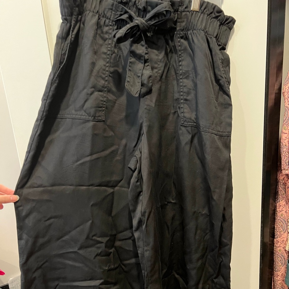 Black wide leg trouser